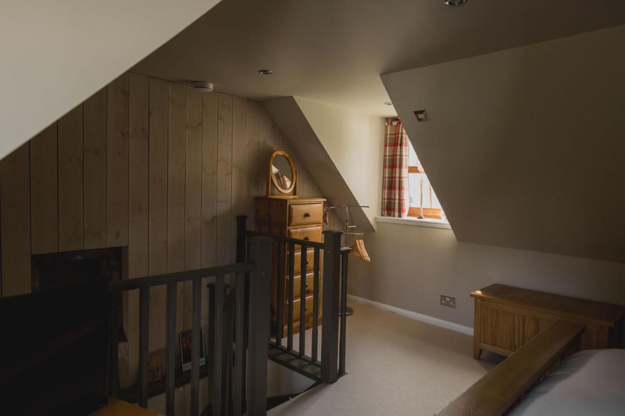 Crossroads Cottage Drumnadrochit Exterior foto